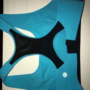 Lulu sport bra